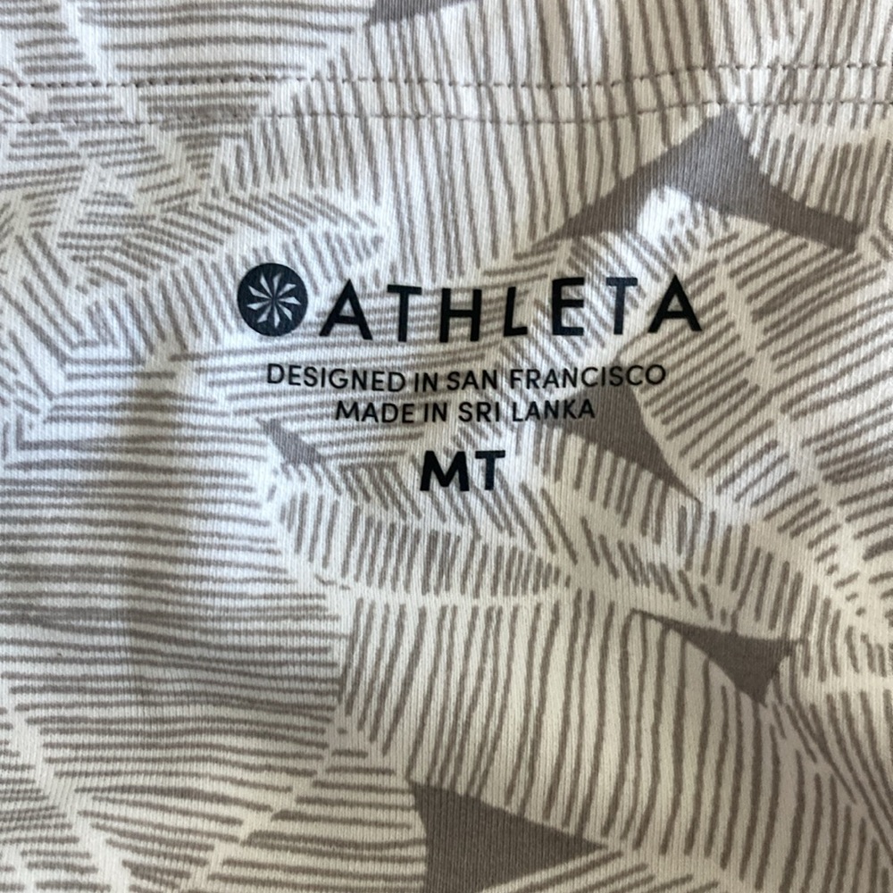 Athleta Colorblock Leaf Pattern Capris - image 7